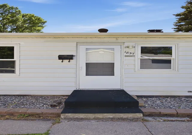 3rd image of 1837-1839 7Th Ave S, Fargo, ND 58103 | MLS# 7048482