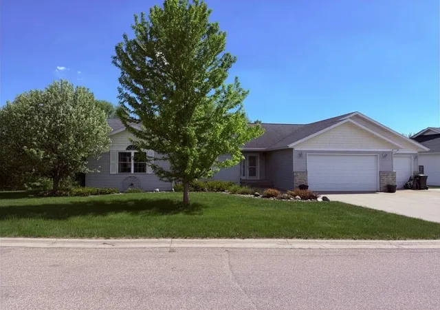 Homes for sale in Hawley, MN | 2317 Hillcrest Ln, Hawley, MN 56549 | MLS# 7048524