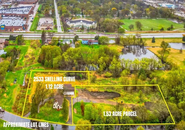 43rd image of 2533 Snelling Curv, Saint Paul, MN 55113 | MLS# 7048571