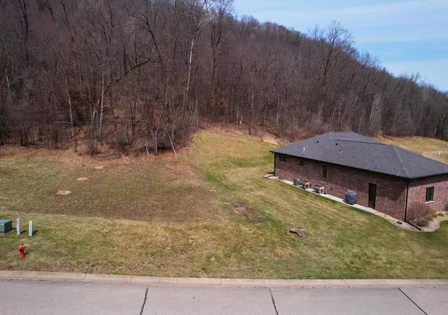 Photo 4 of Single family home for sale at 2760 Oakhurst Dr, Lake City, MN 55041 | MLS# 7048611 | Listing updated on 2026-09-21