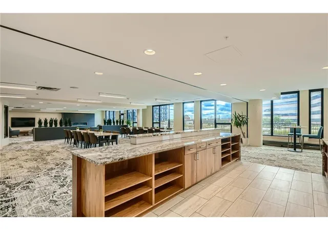 27th image of 1240 S 2nd St #1023, Minneapolis, MN 55415 | MLS# 7049017