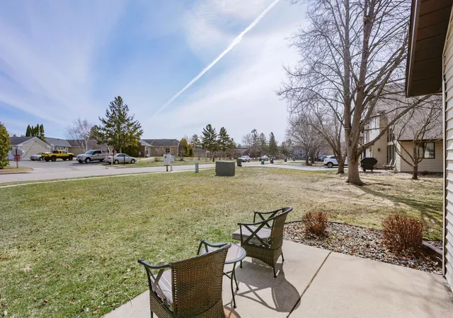 Homes for sale in Stillwater, MN | 1322 Cottage Dr, Stillwater, MN 55082 | MLS# 7049023