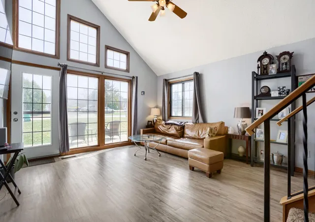 Homes for sale in Stillwater, MN | 1322 Cottage Dr, Stillwater, MN 55082 | MLS# 7049023
