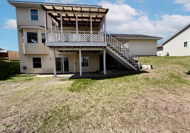 Photo 4 of Single family home for sale at 9429 Harkness Ave S, Cottage Grove, MN 55016 | MLS# 7049055 | Listing updated on 2026-10-01