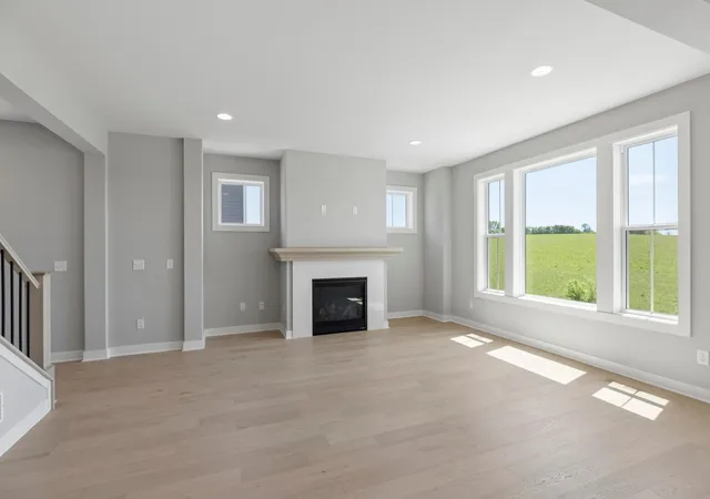 Photo 3 of Single family home for sale at 10409 Blackmoor Rd, Saint Paul, MN 55129 | MLS# 7049180 | Listing updated on 2026-09-06