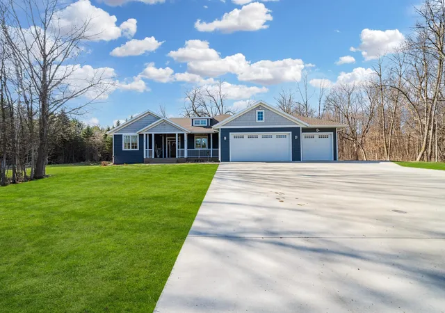1st image of 5201 Colonial Ct Ne, Alexandria, MN 56308 | MLS# 7049335