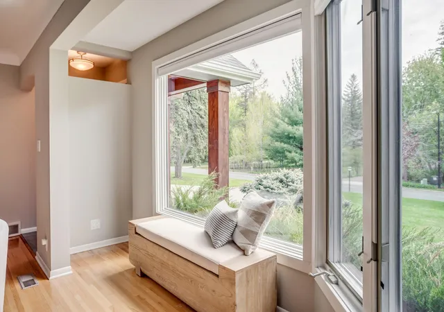 4th image of 1431 Spring Valley Rd, Minneapolis, MN 55422 | MLS# 7049566