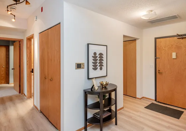 Listing Photo 5 - Condo for sale in building located at 2265 Youngman Ave, St. Paul, MN 55116 - Unit #208E