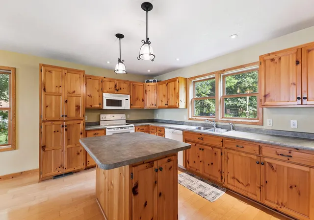 3rd image of 10215 Amery Ave Nw, Monticello, MN 55362 | MLS# 7049617