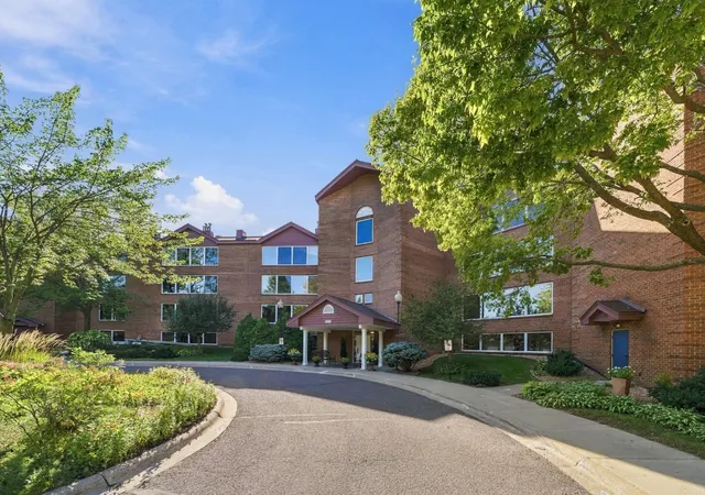 Photo 52 of Condo for sale at 1021 Sibley Memorial Hwy #404, Lilydale, MN 55118 | MLS# 7049625 | Listing updated on 2026-09-15