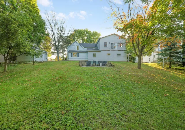 Photo 4 of Single family home for sale at 412 Prairie Ave, Faribault, MN 55021 | MLS# 7049708 | Listing updated on 2026-06-30