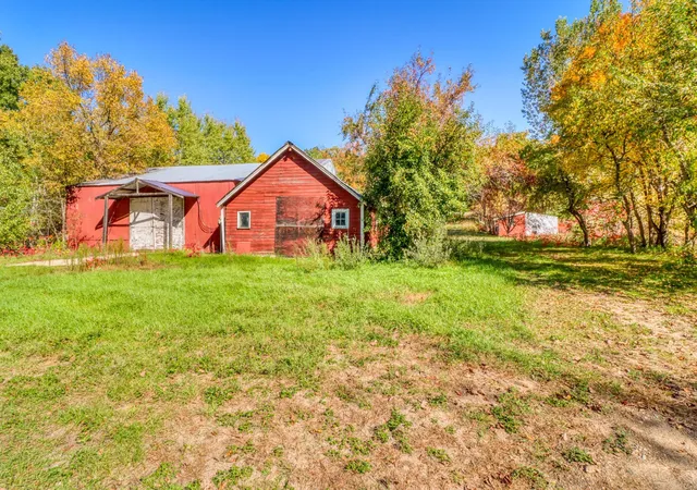 Photo 3 of Single family home for sale at 29284 Mchugh Rd, Detroit Lakes, MN 56501 | MLS# 7049764 | Listing updated on 2026-10-06