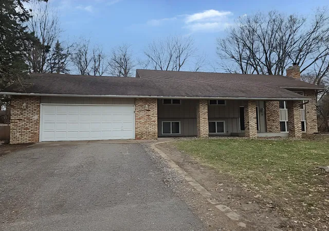 Homes for sale in New Brighton, MN | 30 16th Ave Sw, New Brighton, MN 55112 | MLS# 7049821
