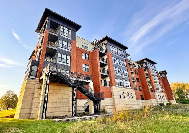 2nd image of 101 Saint Olaf Ave, Northfield, MN 55057