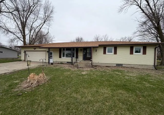 Homes for sale in Winnebago, MN | 447 2nd Ave Sw, Winnebago, MN 56098 | MLS# 7049931