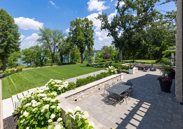 2nd image of 4889 E Lake Harriet Pkwy, Minneapolis, MN 55419 | MLS# 7050178