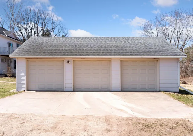 Homes for sale in Lindstrom, MN | 13368 382nd St, Lindstrom, MN 55045 | MLS# 7050363