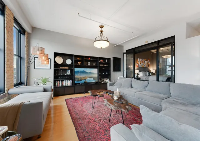 5th image of 290 Market St #811, Minneapolis, MN 55405 | MLS# 7050453