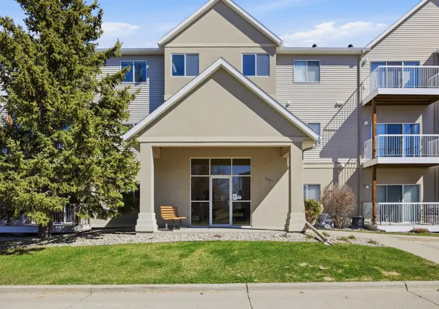 Homes for sale in Fargo, ND | 3401 28th St S #302, Fargo, ND 58104 | MLS# 7050556