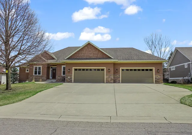 1st image of 1929 Woodcrest Dr Ne, Owatonna, MN 55060 | MLS# 7050558
