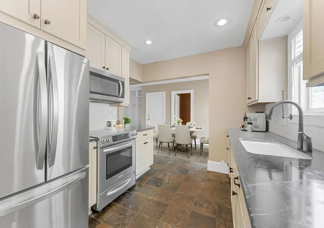 4th image of 3260 Yosemite Ave S, Saint Louis Park, MN 55416 | MLS# 7050566