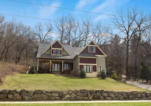Photo 2 of Single family home for sale at 1067 Pioneer Rd, Red Wing, MN 55066 | MLS# 7050733 | Listing updated on 2026-09-16