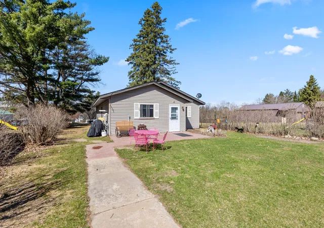 Photo 3 of Single family home for sale at 506 7th Street S, Walker, MN 56484 | MLS# 7051072 | Listing updated on 2026-08-03