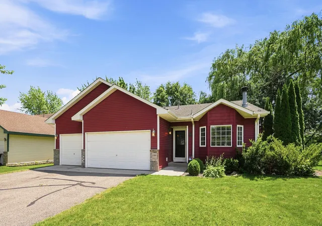 Homes for sale in Buffalo, MN | 1500 4th St Ne, Buffalo, MN 55313 | MLS# 7051232