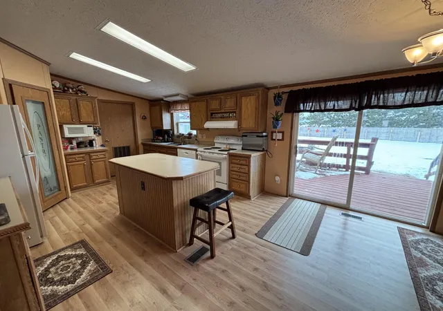 2nd image of 128 Lynn Rd, Ottertail, MN 56571 | MLS# 7051428