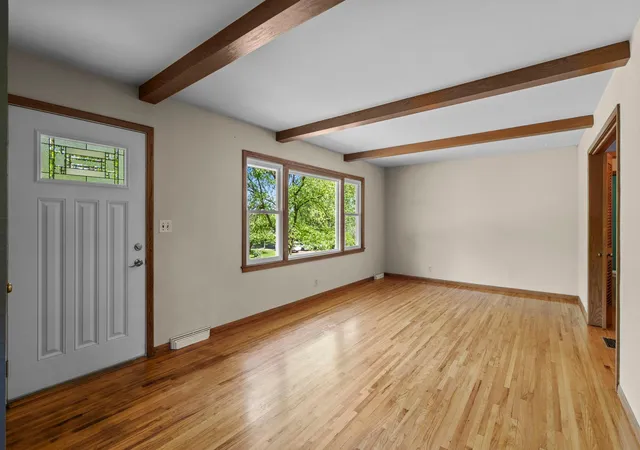 3rd image of 1328 Kilmer Ave, Minneapolis, MN 55426 | MLS# 7051516