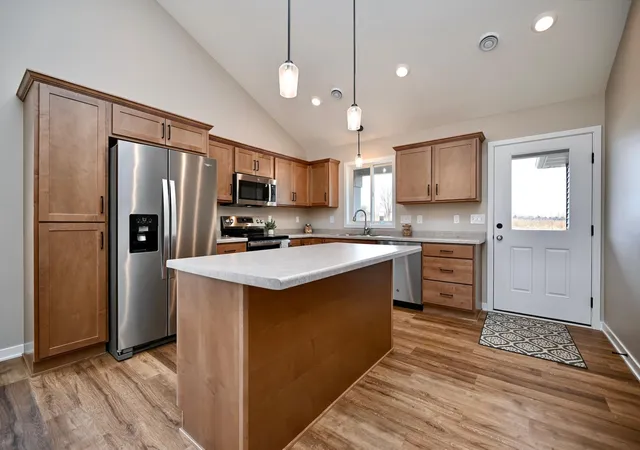 Photo 3 of Single family home for sale at 1148 Eagle Ln, Wabasha, MN 55981 | MLS# 7051635 | Listing updated on 2026-08-26