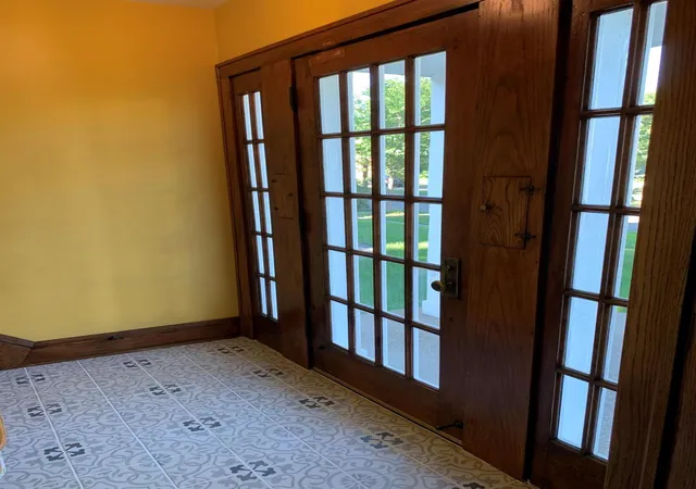 Photo 3 of Multi family home for sale at 3524 Lyndale Ave S, Minneapolis, MN 55408 | MLS# 7051709 | Listing updated on 2026-09-26