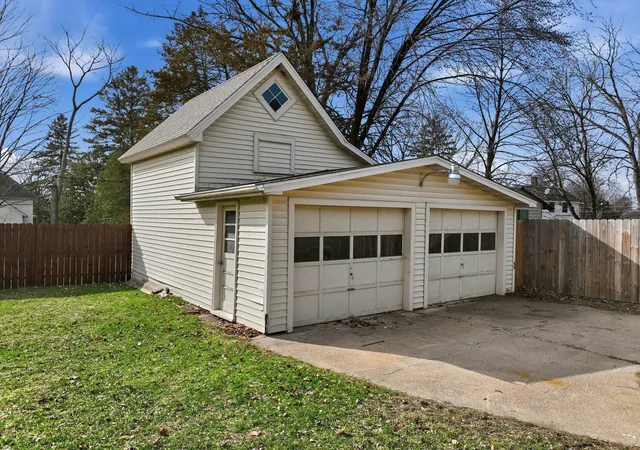 Homes for sale in Menomonie, WI | 921 11Th St E, Menomonie, WI 54751 | MLS# 7051891