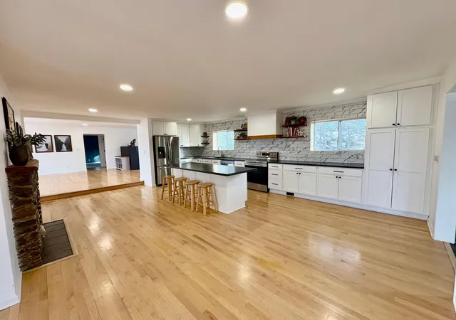 Photo 3 of Single family home for sale at 1682 State Hwy 11 Se, Baudette, MN 56623 | MLS# 7051992 | Listing updated on 2026-08-25