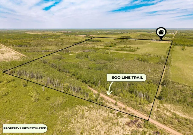 Homes for sale in Kettle River, MN | 6606 Metso Rd, Kettle River, MN 55757 | MLS# 7052044