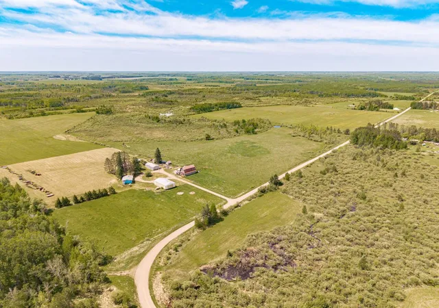 Homes for sale in Kettle River, MN | 6606 Metso Rd, Kettle River, MN 55757 | MLS# 7052044