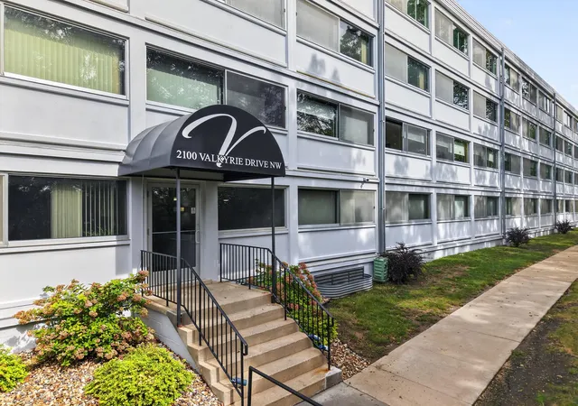 Photo 3 of Condo for sale at 2100 Valkyrie Dr Nw #201, Rochester, MN 55901 | MLS# 7052165 | Listing updated on 2026-09-22