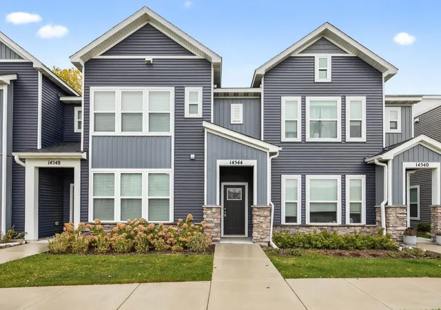 1st image of 14544 Twin Lakes Cir, Burnsville, MN 55306 | MLS# 7052381