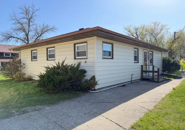 2nd image of 19 7th Ave Ne, Elbow Lake, MN 56531 | MLS# 7052511