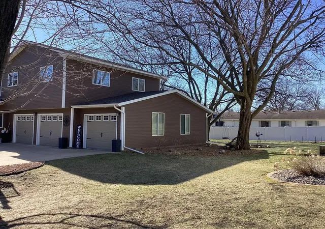Photo 3 of Single family home for sale at 1309 Oriole Dr, Albert Lea, MN 56007 | MLS# 7052527 | Listing updated on 2026-09-25
