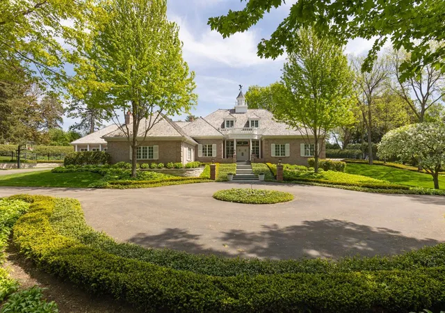 1st image of 546 Harrington Rd, Wayzata, MN 55391 | MLS# 7052612