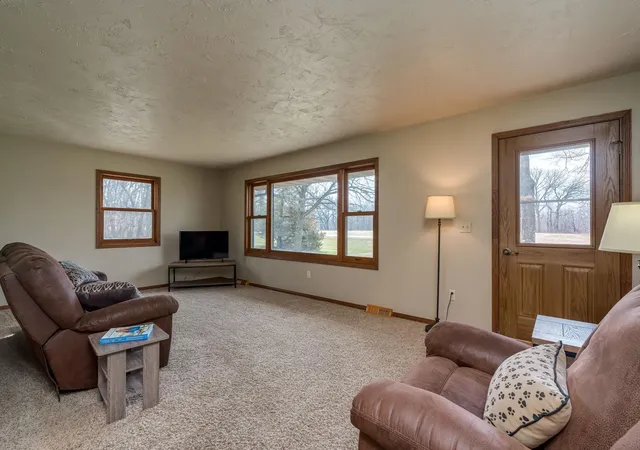 Homes for sale in Amboy, MN | 52072 State Hwy 30, Amboy, MN 56010 | MLS# 7052680