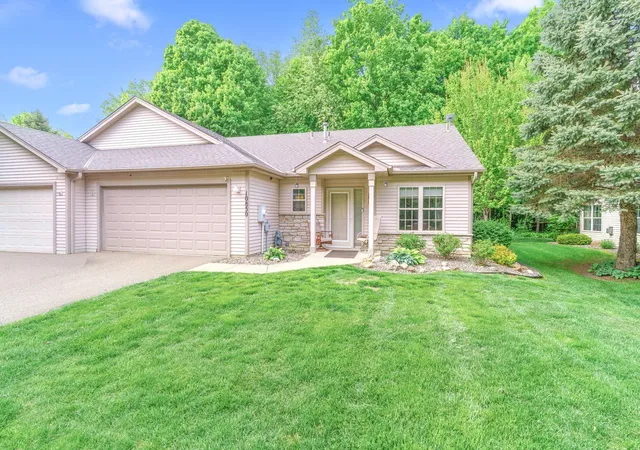 Homes for sale in Chisago City, MN | 10850 Woodland Dr, Chisago City, MN 55013 | MLS# 7052775