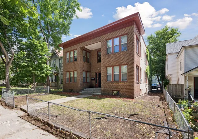 Photo 3 of Multi family home for sale at 2621 2nd Avenue S, Minneapolis, MN 55408 | MLS# 7052878 | Listing updated on 2026-06-25