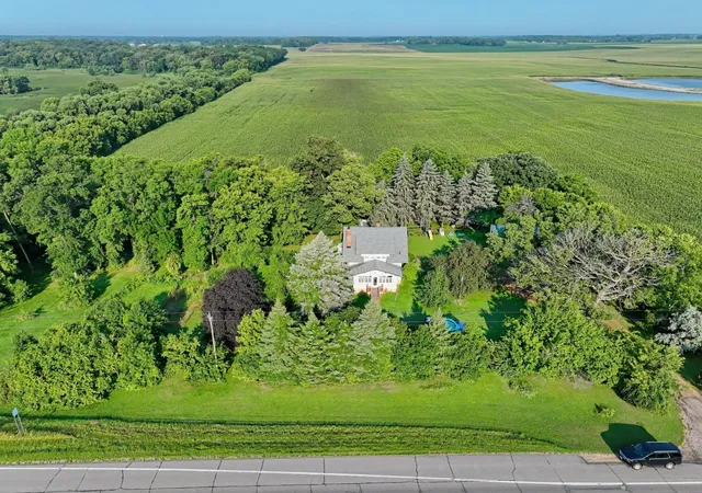 Photo 2 of Sale Pending at 24059 Highway 15 N, Hutchinson, MN 55350 | MLS# 7052899 | Listing updated on 2026-09-05