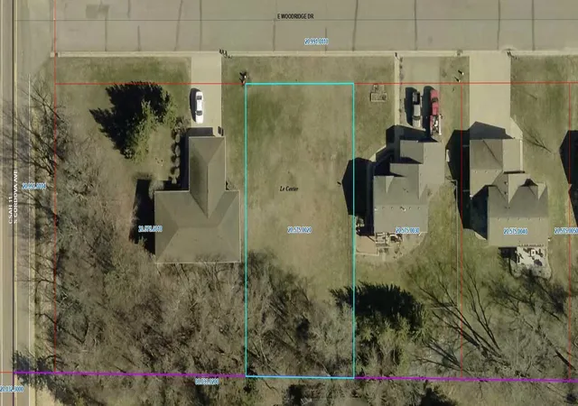 Homes for sale in Le Center, MN | 315 E Woodridge Dr, Le Center, MN 56057 | MLS# 7052930