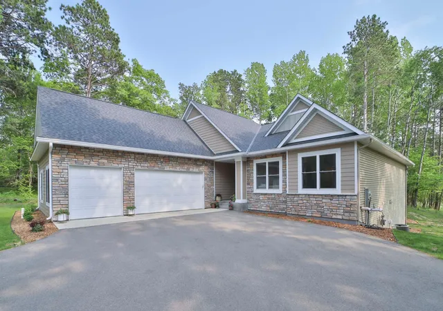 1st image of 23904 Summer Haven Ln, Nisswa, MN 56468 | MLS# 7052968