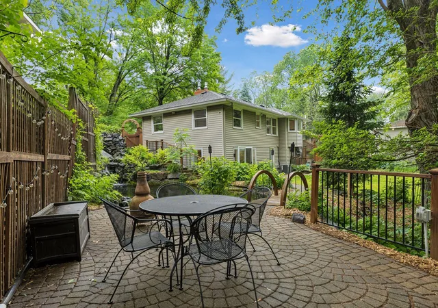 2nd image of 1318 Melrose Ave, Minneapolis, MN 55426 | MLS# 7052973