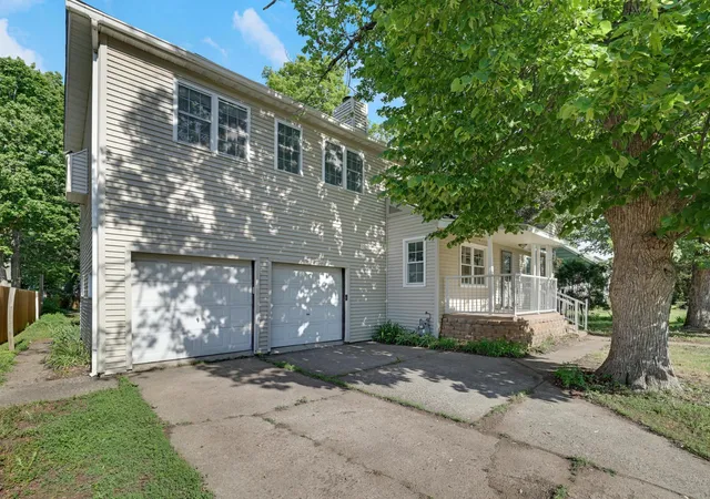 Photo 4 of Single family home for sale at 7514 Nicollet Ave, Minneapolis, MN 55423 | MLS# 7053056 | Listing updated on 2026-08-06