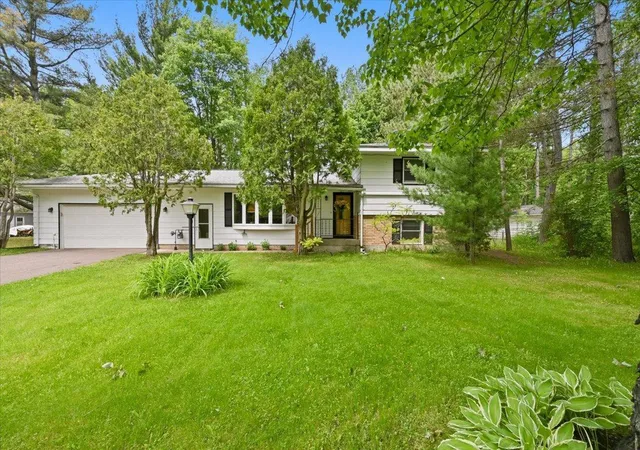 2nd image of 1405 Roland Rd, Cloquet, MN 55720 | MLS# 7053086